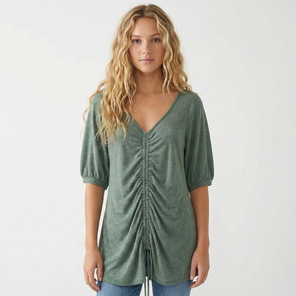 NWOT POL Green Ruched V-Neck Tunic Top Small Oversized Soft Stretch Boho Casual